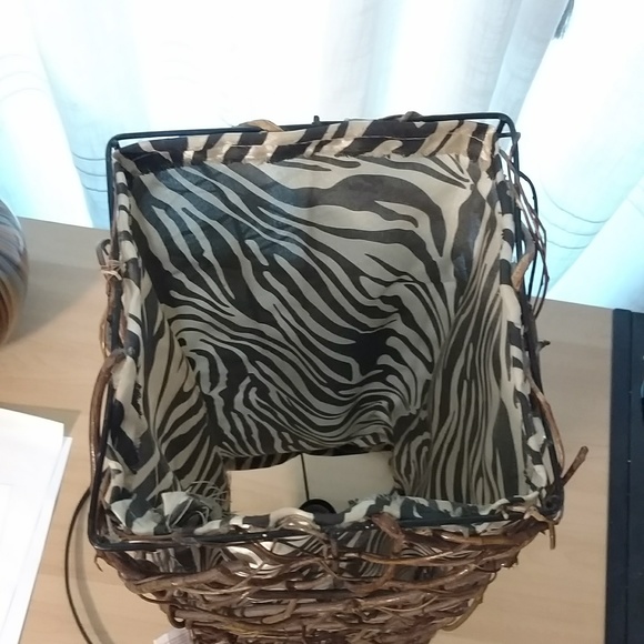 Rattan Leopard Table Lamp - Picture 3 of 4